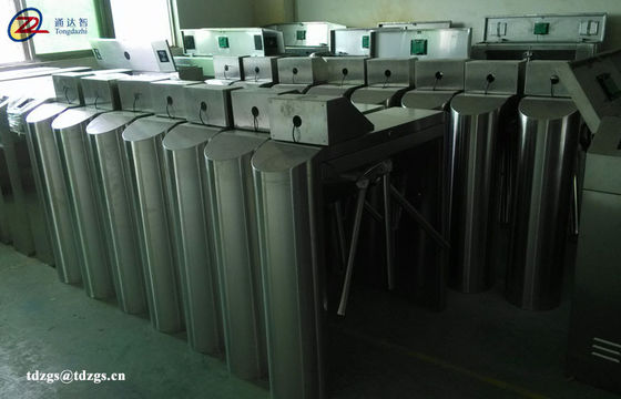 Openlucht Elektronische Turnstile van de Ingangsdriepoot Poort, de breedte van het 600 MM.kanaal